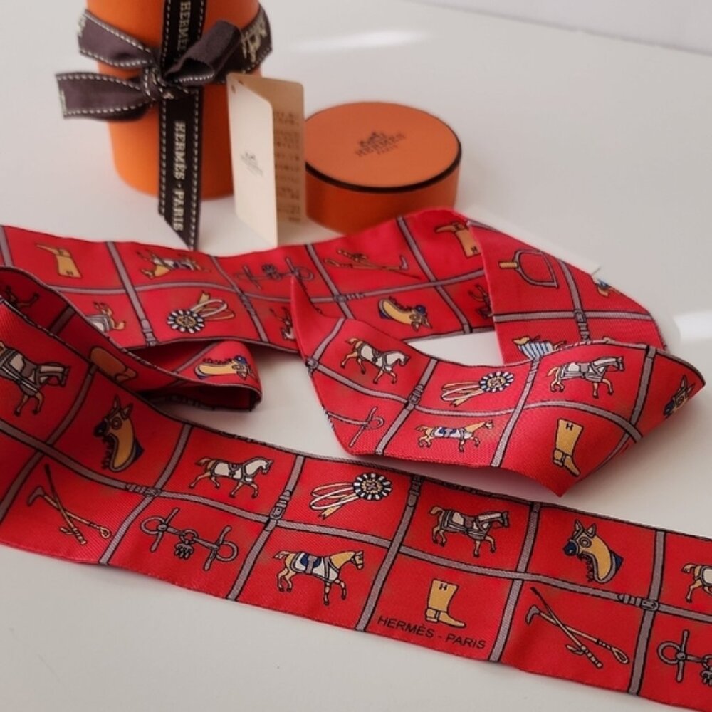 Hermes Red/Orange Twilly NIB